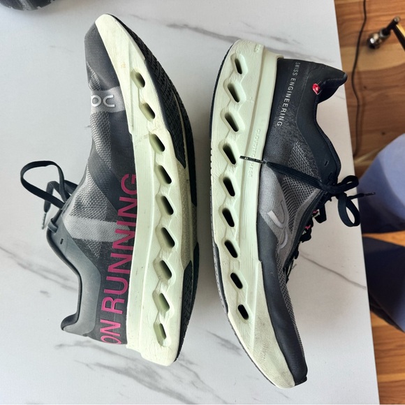 On Cloud Cloudsurfer Next Sneakers - Picture 6 of 6